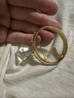 VTG Ring Brooch